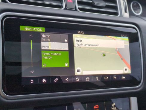 Used 2018 Land Rover Range Rover Long Wheelbase Supercharged image 30