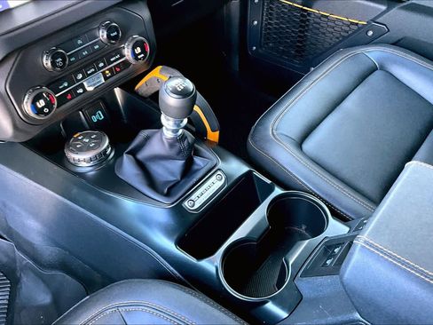 Certified 2024 Ford Bronco Badlands w/ Sasquatch Package image 16