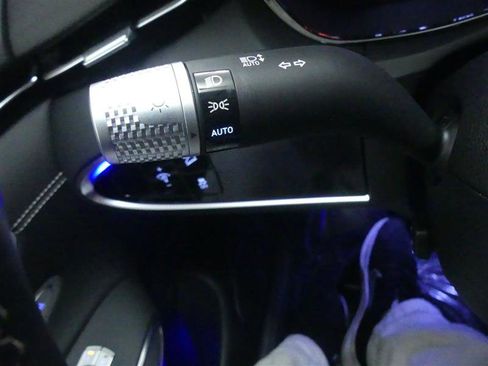 Used 2024 Genesis Electrified GV70 Advanced image 21