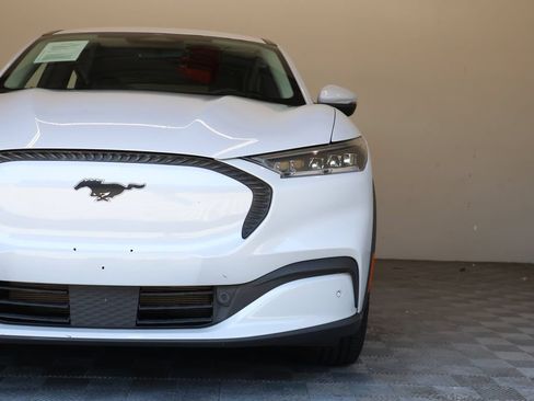 Used 2022 Ford Mustang Mach-E Select RWD image 5