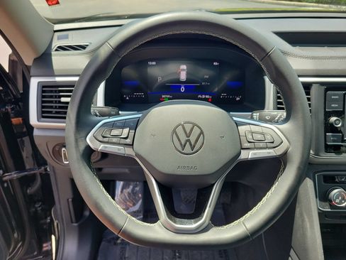 Used 2023 Volkswagen Atlas SE FWD image 28