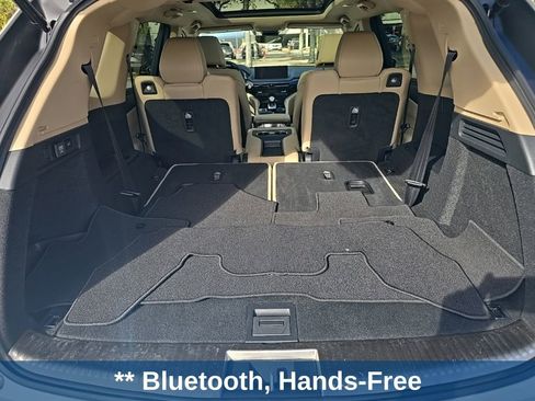 Used 2023 Acura MDX SH-AWD w/ Advance Package image 9