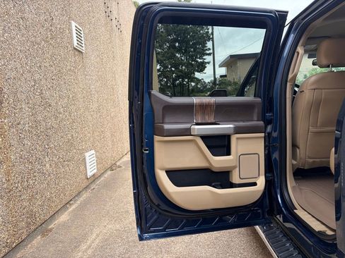 Used 2018 Ford F150 Lariat AWD/4WD image 29