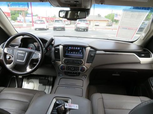 Used 2018 GMC Yukon Denali w/ Open Road Package AWD/4WD image 19