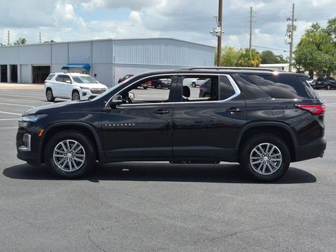 Used 2023 Chevrolet Traverse LT FWD image 8