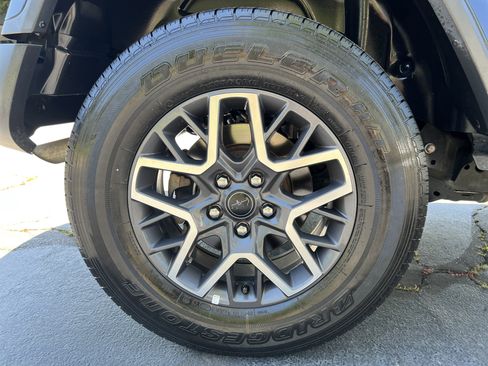 Used 2021 Jeep Wrangler Unlimited Sahara AWD/4WD image 17