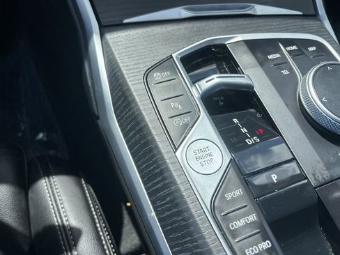 Used 2025 BMW 330i xDrive Sedan image 15