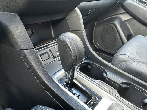 Certified 2024 Subaru Ascent Limited image 17