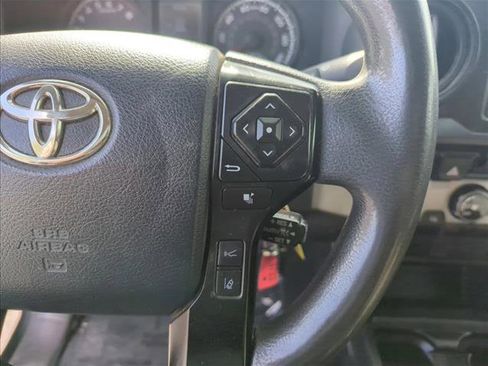 Used 2018 Toyota Tacoma SR image 13