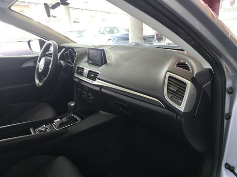 Used 2017 MAZDA MAZDA3 Sport image 12