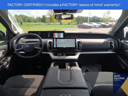 Used 2025 Ford Expedition Max Active AWD/4WD image 26