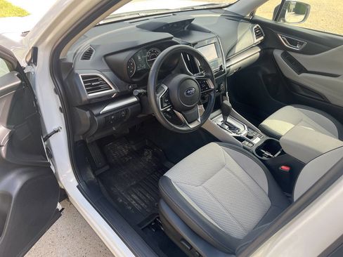 Used 2024 Subaru Forester Premium image 7