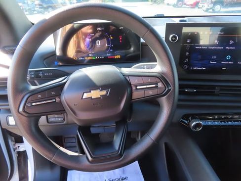 Used 2024 Chevrolet Silverado EV W/T image 17