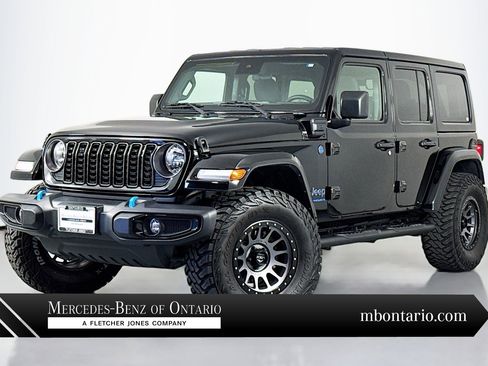 Used 2024 Jeep Wrangler Unlimited AWD/4WD image 1