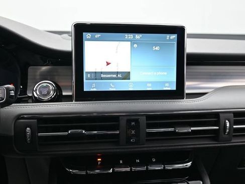 Used 2022 Lincoln Corsair Reserve w/ Elements Package FWD image 23