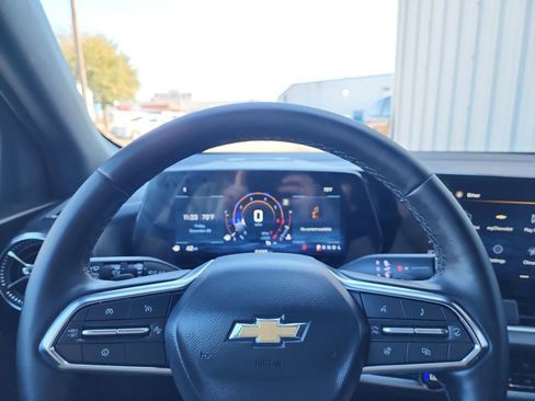 New 2026 Chevrolet Equinox LT w/ Convenience Package II image 18