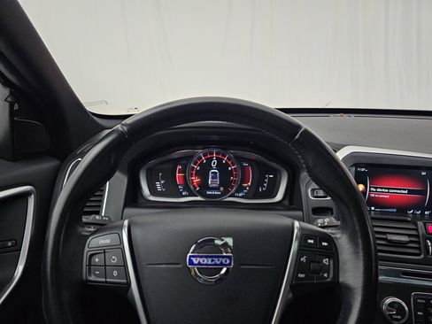 Used 2015 Volvo XC60 T5 image 22
