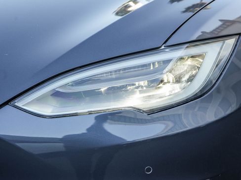 Used 2018 Tesla Model S 75D image 5