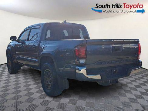 Certified 2019 Toyota Tacoma TRD Off-Road AWD/4WD image 4