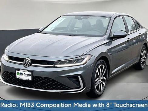 New 2026 Volkswagen Jetta SE image 2