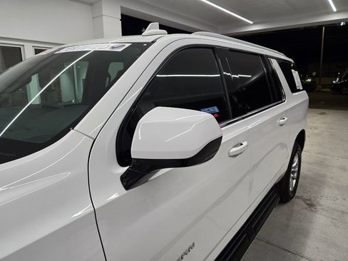 Used 2023 Chevrolet Suburban LT image 11
