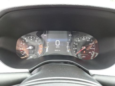 Used 2022 Jeep Compass Latitude AWD/4WD image 17