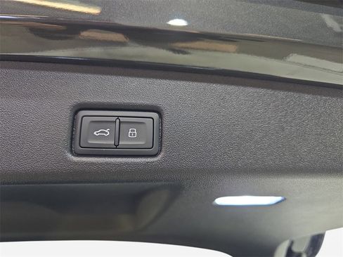 New 2025 Audi Q5 Prestige image 13