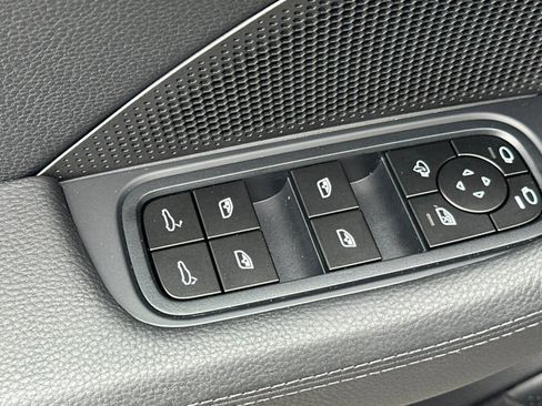 New 2026 Porsche Panamera RWD image 13