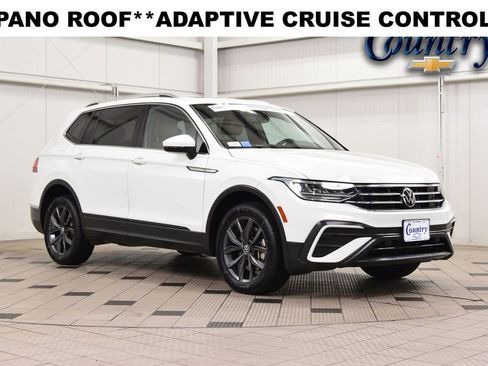 Used 2022 Volkswagen Tiguan SE AWD/4WD image 1