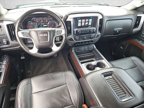 Used 2017 GMC Sierra 1500 SLT image 16