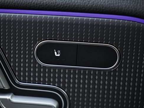 Used 2021 Mercedes-Benz GLA 250 4MATIC image 15