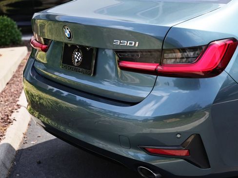Used 2021 BMW 330i Sedan w/ Convenience Package RWD image 7
