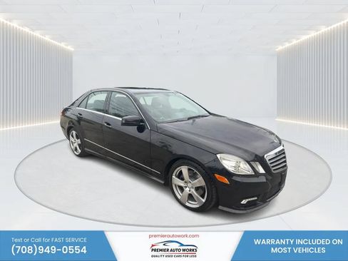 Used 2011 Mercedes-Benz E 350 4MATIC Sedan image 3
