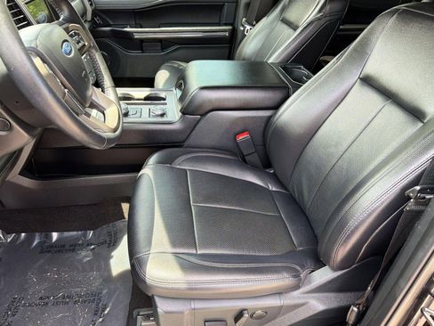 Used 2020 Ford Expedition XLT w/ Equipment Group 202A AWD/4WD image 5
