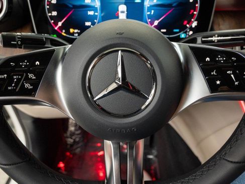 New 2026 Mercedes-Benz GLC 300 4MATIC image 21