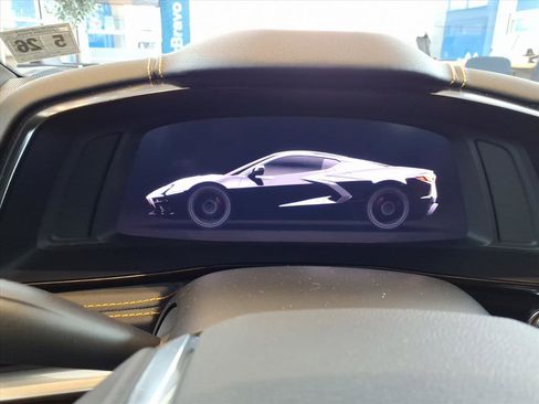 Certified 2021 Chevrolet Corvette Stingray Preferred Conv w/ Z51 Performance Package image 9