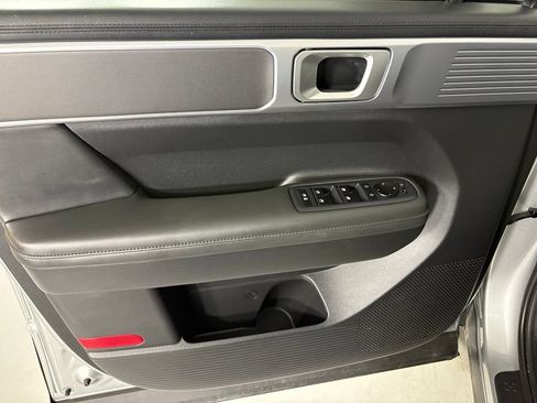 Used 2025 Hyundai Santa Fe SEL FWD image 14
