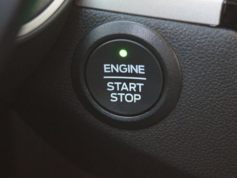 Used 2022 Ford Escape SEL image 19