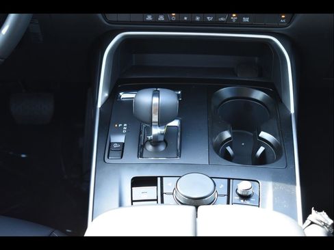 Used 2025 MAZDA CX-90 3.3 Turbo w/ Select Package image 16