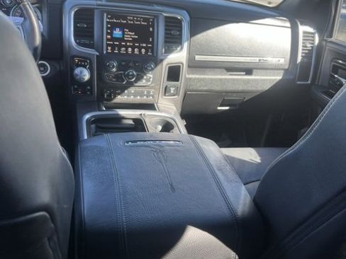 Used 2017 RAM 1500 Limited image 6