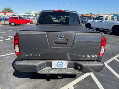 Used 2011 Nissan Frontier PRO-4X AWD/4WD image 7