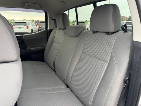 Used 2021 Toyota Tacoma TRD Sport AWD/4WD image 23