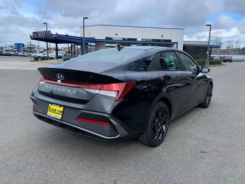 New 2026 Hyundai Elantra Sport FWD image 5