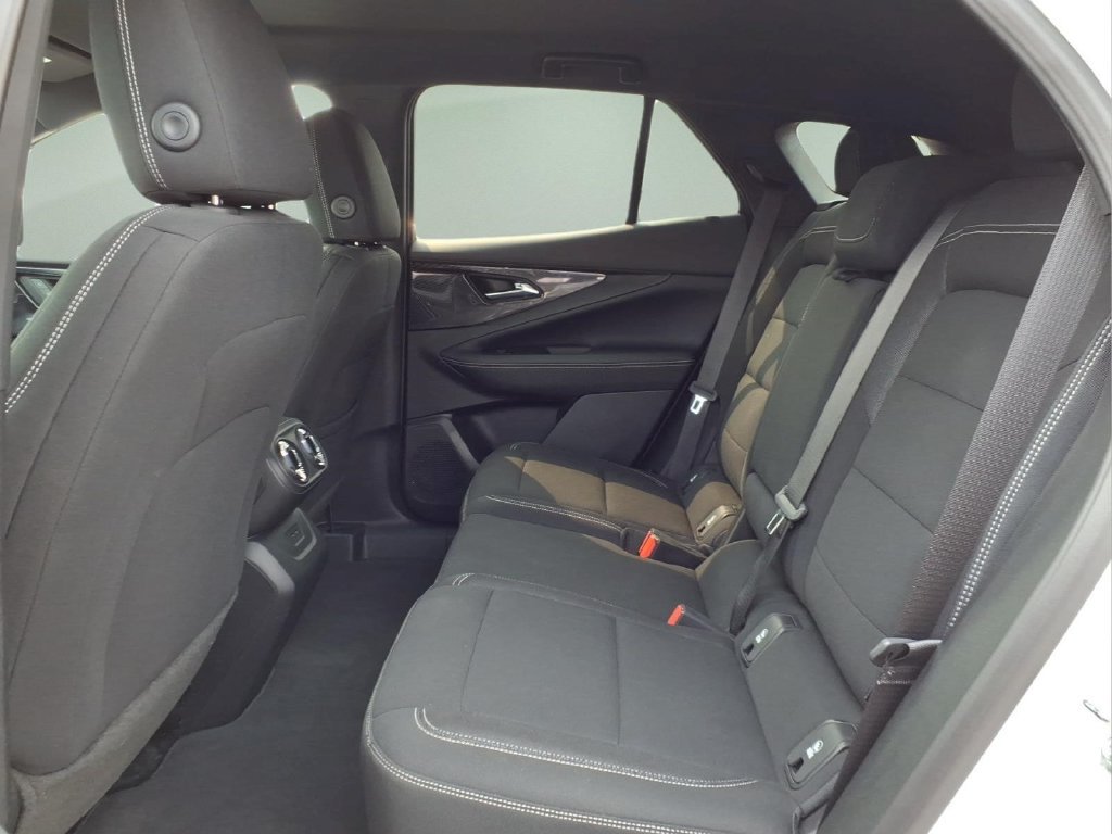Used 2026 Chevrolet Blazer EV LT AWD/4WD image 9