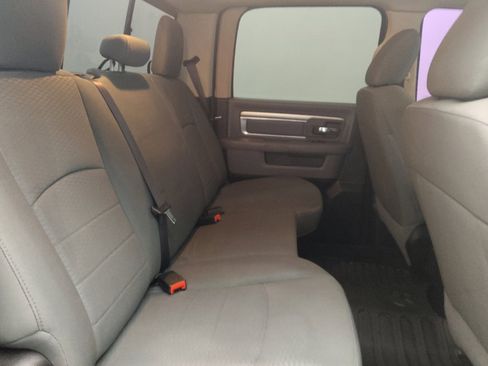 Used 2019 RAM 1500 Classic SLT RWD image 19