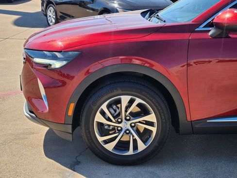 Used 2022 Buick Envision Essence w/ Safety Package image 8