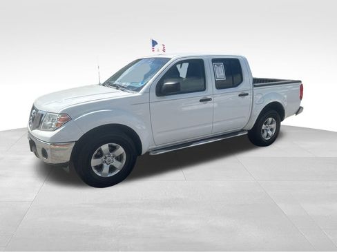 Used 2011 Nissan Frontier SV w/ SV Premium Utility Pkg RWD image 3