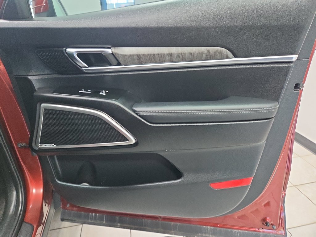 Used 2023 Kia Telluride AWD image 24
