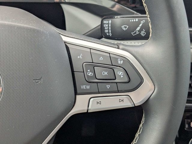 Used 2022 Volkswagen Taos SEL AWD/4WD image 27
