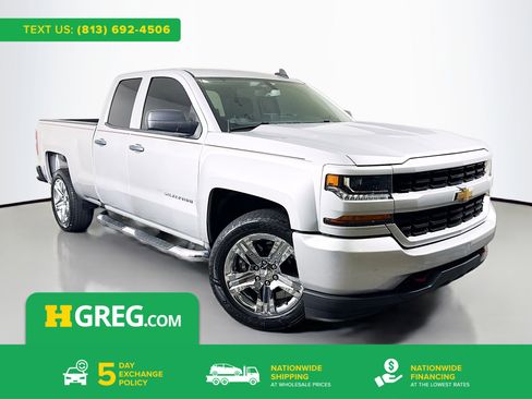 Used 2018 Chevrolet Silverado 1500 Custom w/ Custom Value Package RWD image 1
